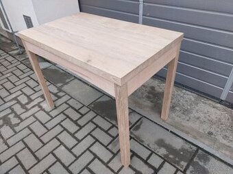 Jídelní stůl