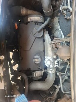 T5 motor 1.9 77kw axb