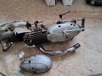 Jawa 555 jawa 550 pařez