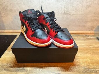 Nike Jordan 1 Mid