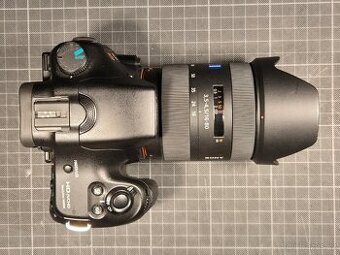 Sony a65 + objektivy a baterie