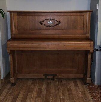 Pianino Lorenz