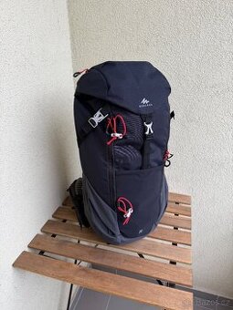 Turistický batoh Quechua MH500 20l vel. L