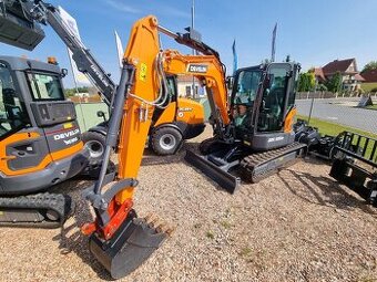 Kompaktní rypadlo DEVELON DX55R-7