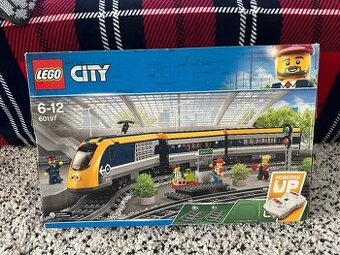 Lego City 60197 osobní vlak