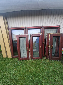 Prodám plastová okna – cca 14 let stará, plně funkční