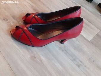Nové italské boty lodičky, vel. 36
