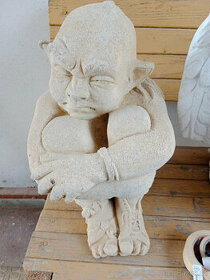 Prodám pískovcovou sochu TROLL