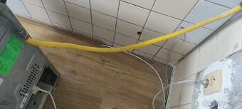 Sporák plynové hořáky a elektrická trouba Značka BOSCH