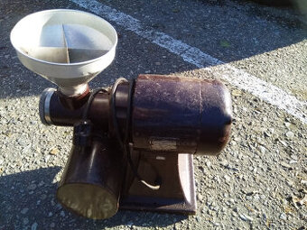 Mlýnek na kávu, býval v obchodech s potravinami, funkční