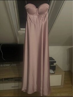 plesove saty velikosti M Eva&Lola