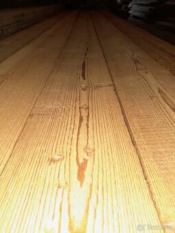 Prodám stará kartáčovaná prkna.