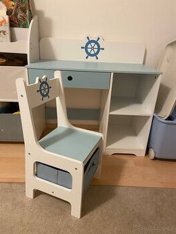 Dětský stoleček se židlí