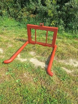 Vidle na za traktor na senážové balíky