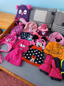 Prodám dětské čepice, kus 20kč,