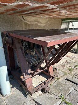 Cirkulárka s kolébkou