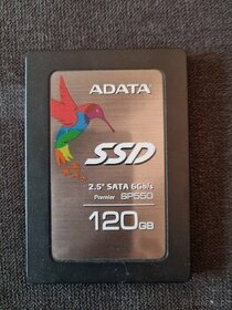 SSD ADATA 120 GB.