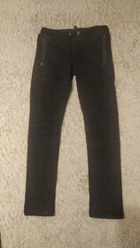 Černé džíny, vel.152, zn. C a A