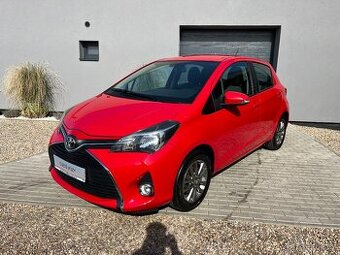 Toyota Yaris 1.3 VVTI 73KW, Parkovací kamera, Servisní kniha