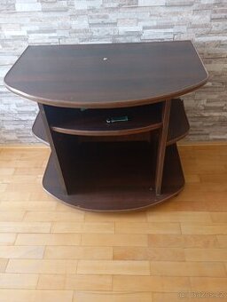 Stolek pod TV