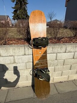 Snowboard Arbor coda Rocker 157cm hezky stav