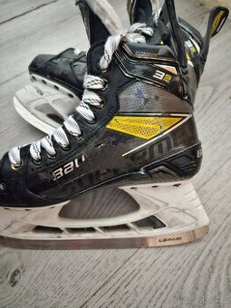 Brusle Bauer Supreme 3 S