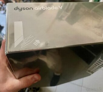 Dyson AirBlade  V osoušeč rukou
