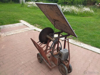 Cirkulárka pila s kolébkou BEZ MOTORU
