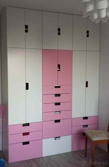 Skříně dvě postele IKEA do dětského pokojicku