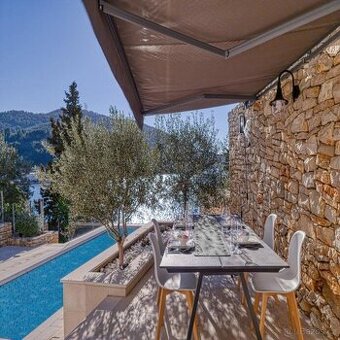 Luxusní vila na prodej – Korčula | 1. řada u moře | 4 ložnic