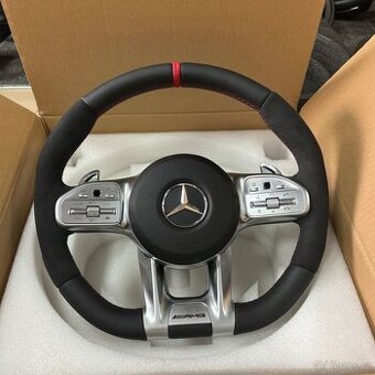 NOVY AMG MERCEDES VOLANT