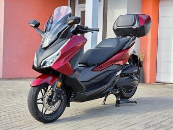 Honda Forza 350, 2025, Smart top box, 6 let záruka