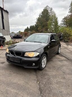 BMW E87 cely vůz po dílech