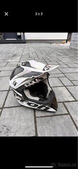 Motokrosová helma Airoh – velikost M