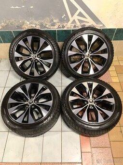 Alu kola Škoda R18 5X112 ZÁNOVNÍ ZIMNÍ PNEU 235/45 R18 PIREL