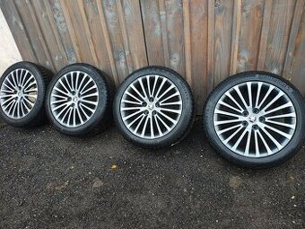 Orig Škoda SIRIUS 5x112 235/45 R18 + zánovní zimní Contiky