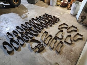 starožitné formy na boty