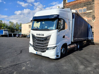 Tahač návěsů Iveco S-WAY NP Euro 6 Palivo LNG