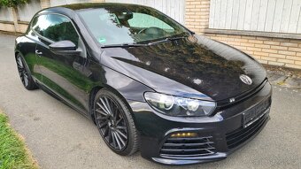VOLKSWAGEN SCIROCCO R-Paket - 2,0TSi 185kW - Manuál.