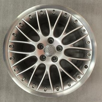 Originální alu kola na Audi TT, TT RS, TT S, R19