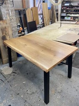 Hotové stolové desky z masivního dřeva