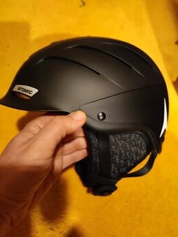 lyžařská helma ATOMIC 59-62 jako nová