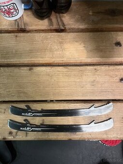 Hokejové nože Carbon Tuuk LS5