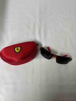 Sluneční brýle Ferrari