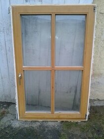 2 kusy - Dřevěné okno 98 x 152 cm