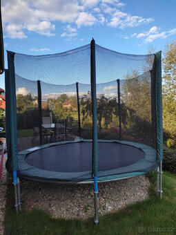Trampolína