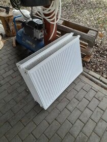 Radiator 900x600 2ks