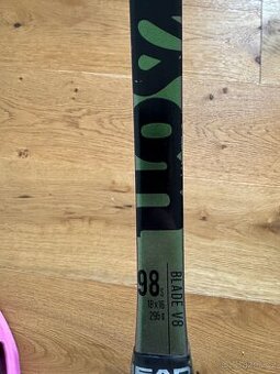 Wilson Blade 98S V8