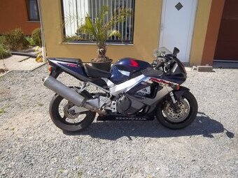 Honda CBR 900 RR