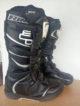 Moto Boty